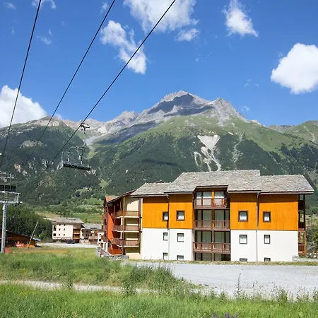 Apartment In Near River